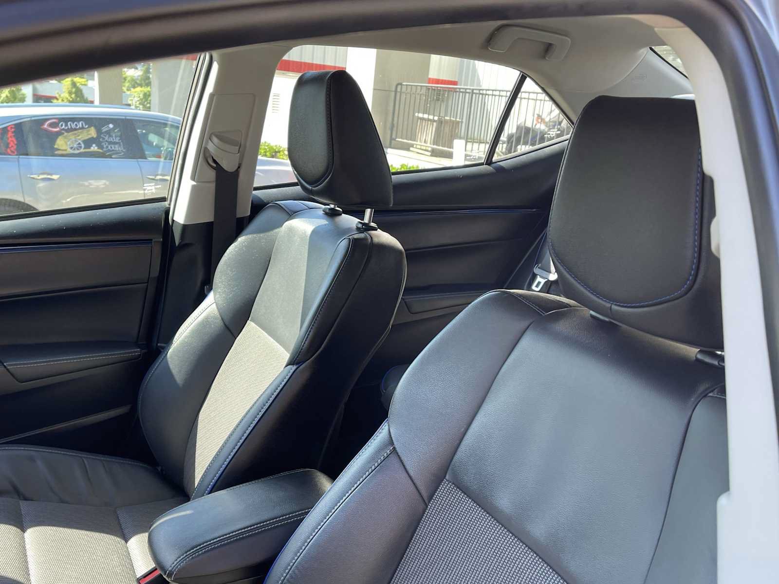Certified 2019 Toyota Corolla SE w/ Carpet Mat Package (TMS) FWD image 16