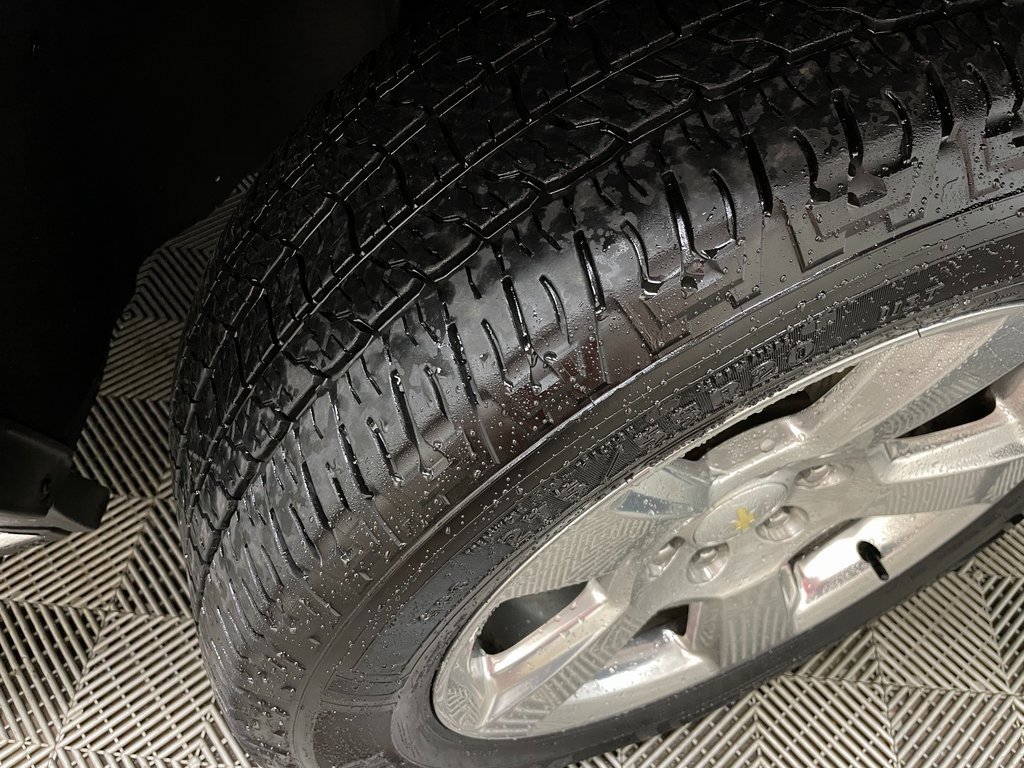 Used 2018 Chevrolet Tahoe Premier w/ Max Trailering Package image 54