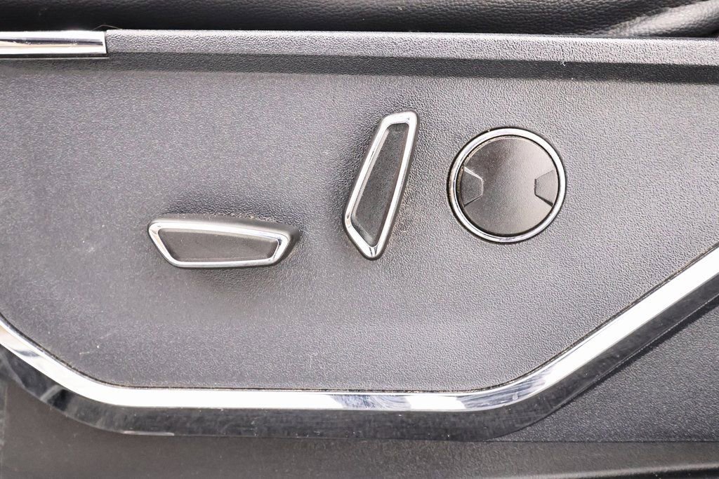 Certified 2021 Ford F150 Lariat w/ Equipment Group 502A High image 14