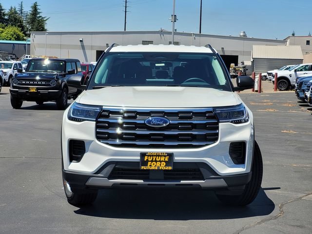 New 2026 Ford Explorer Active AWD/4WD image 3