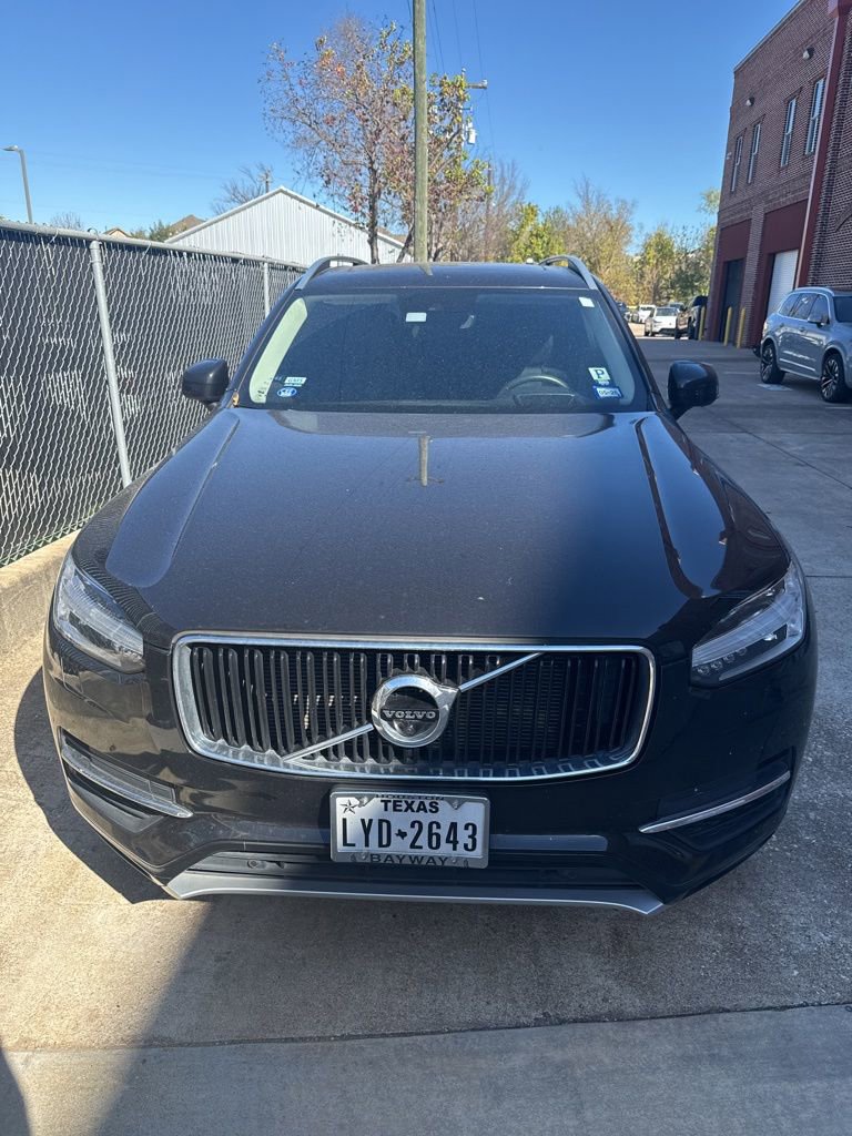 Used 2019 Volvo XC90 T6 Momentum w/ Advanced Package image 2
