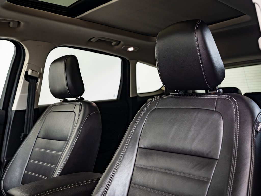 Used 2018 Ford Escape Titanium image 20