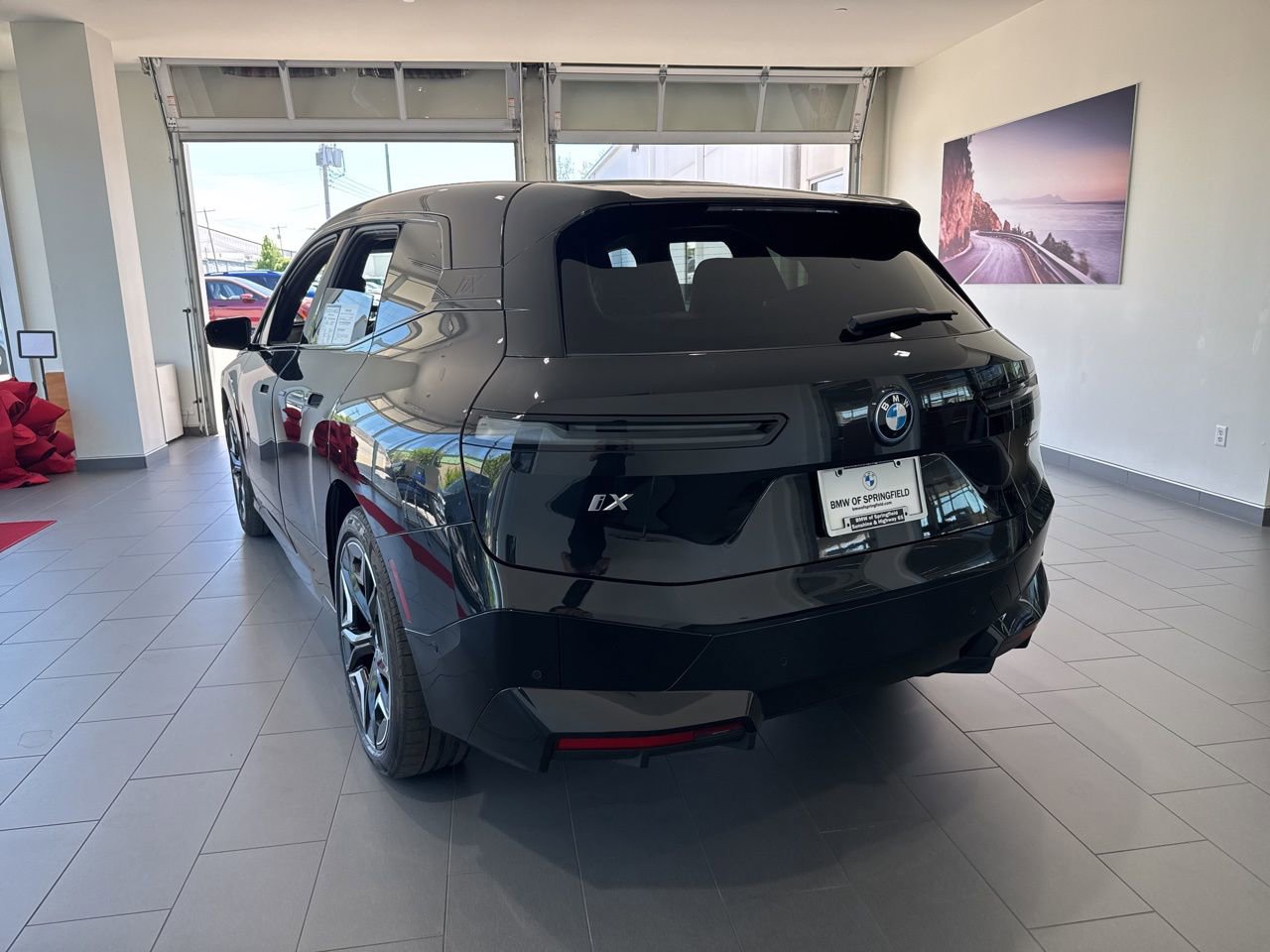 Used 2024 BMW iX xDrive50 w/ Sport Package image 6