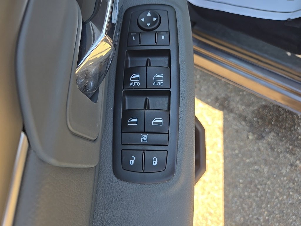 Used 2019 RAM 1500 Classic Warlock image 10