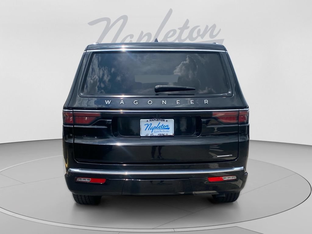 Used 2024 Jeep Wagoneer Series II w/ Flexible Seating Group AWD/4WD image 4
