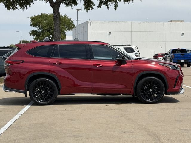 Used 2023 Toyota Highlander XSE FWD image 3