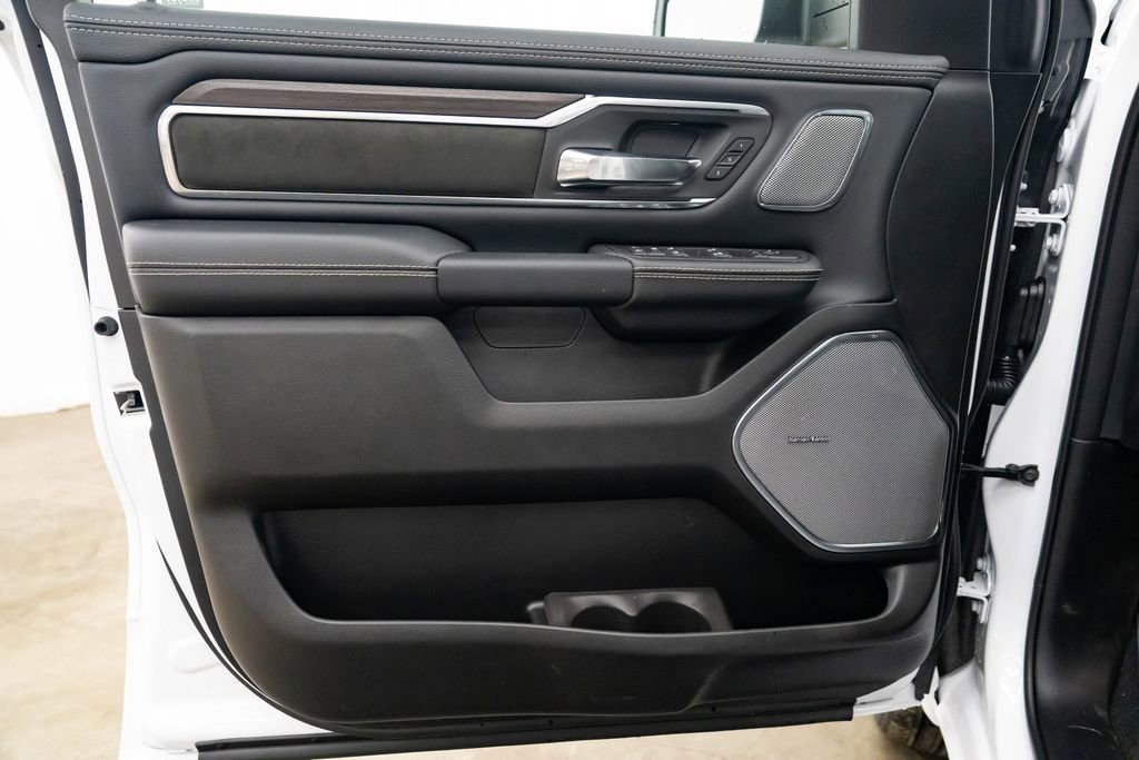 New 2026 RAM 1500 Laramie AWD/4WD image 24