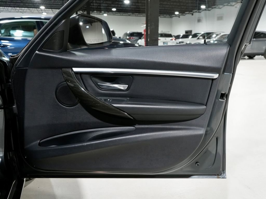 Used 2017 BMW 330i 330i image 25