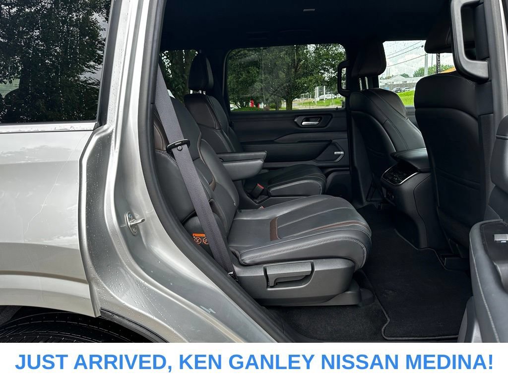 Used 2025 Nissan Armada SL w/ Captain's Chari Seat Package AWD/4WD image 21