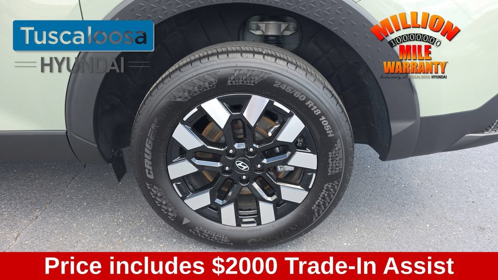 Used 2025 Hyundai Santa Cruz SE FWD image 11