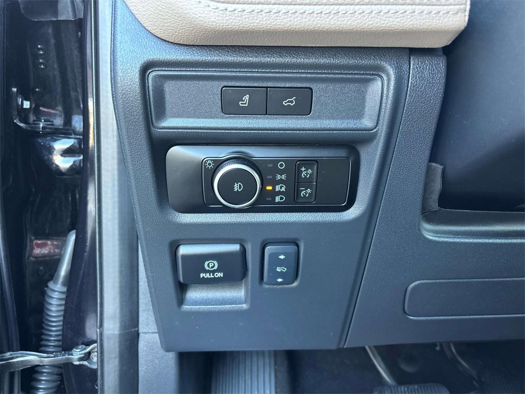 Used 2024 Ford Expedition Max Limited image 23