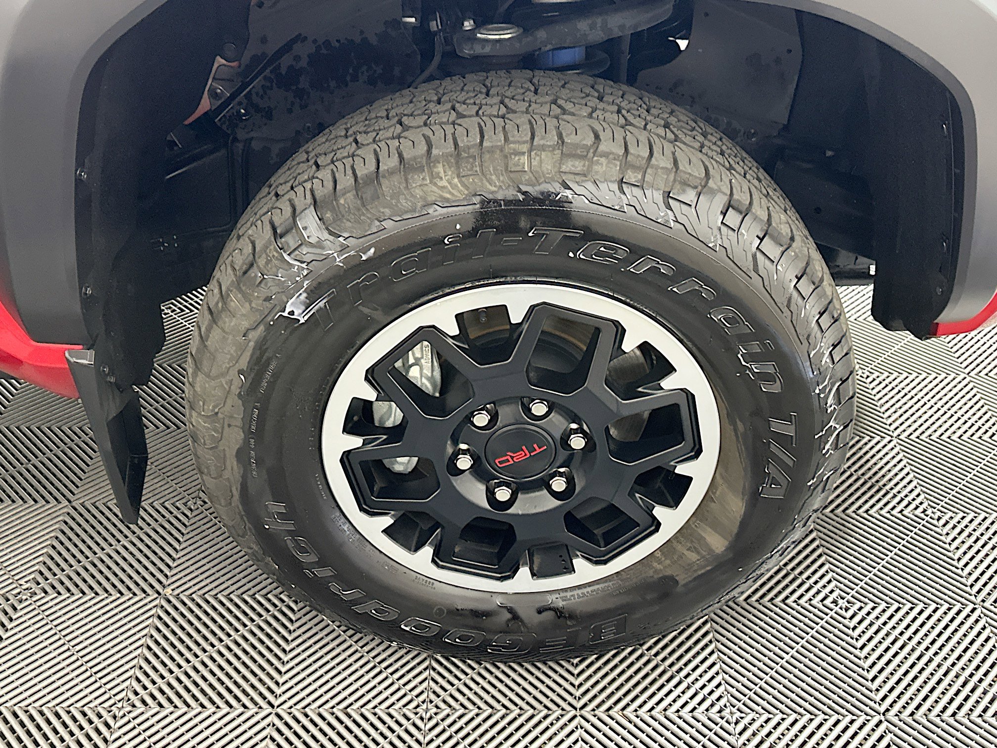 Used 2025 Toyota Tacoma TRD Off-Road w/ TRD Off Road Premium Package image 11