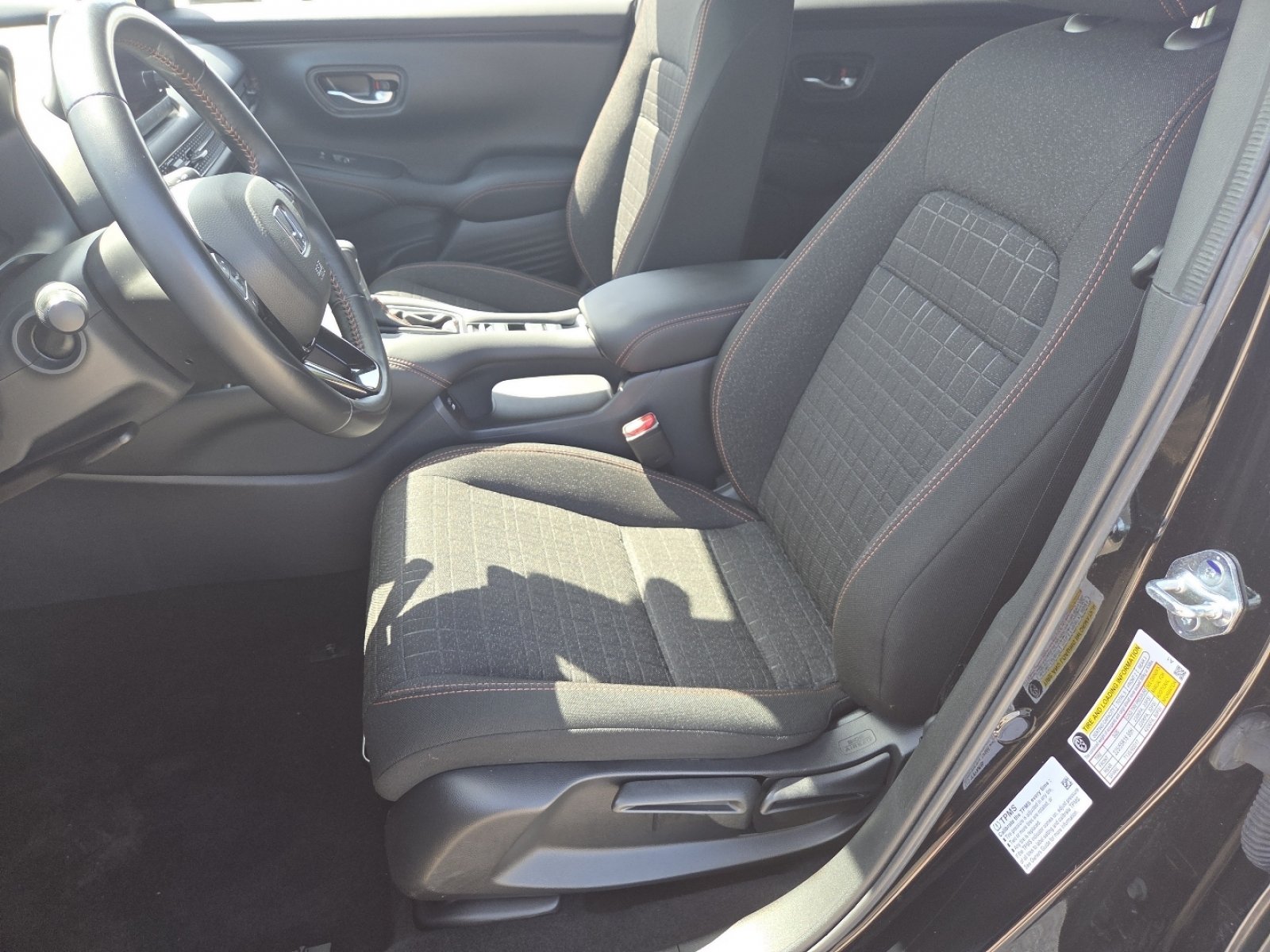 Used 2025 Honda HR-V Sport image 25