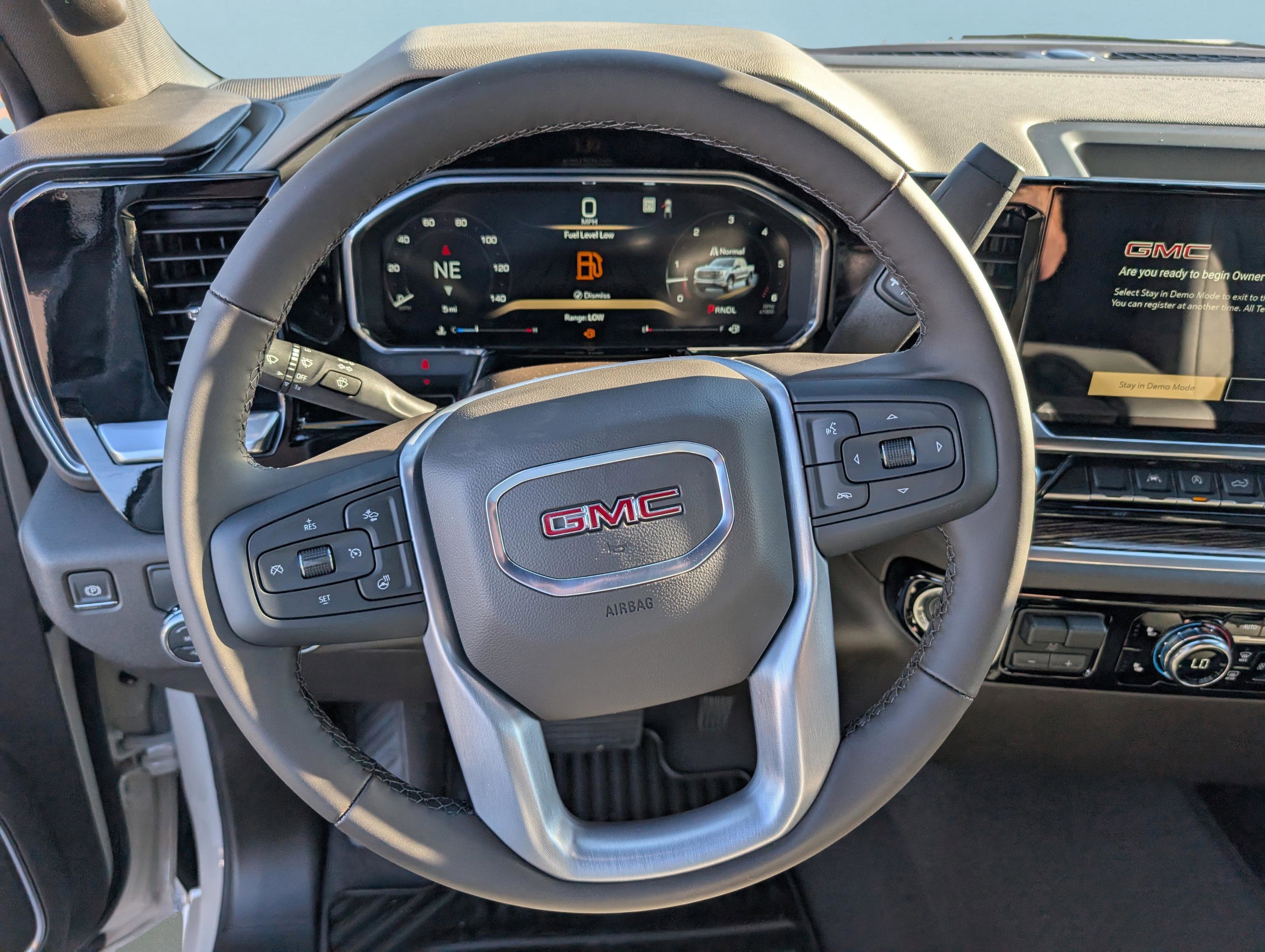 New 2026 GMC Sierra 1500 SLE image 20