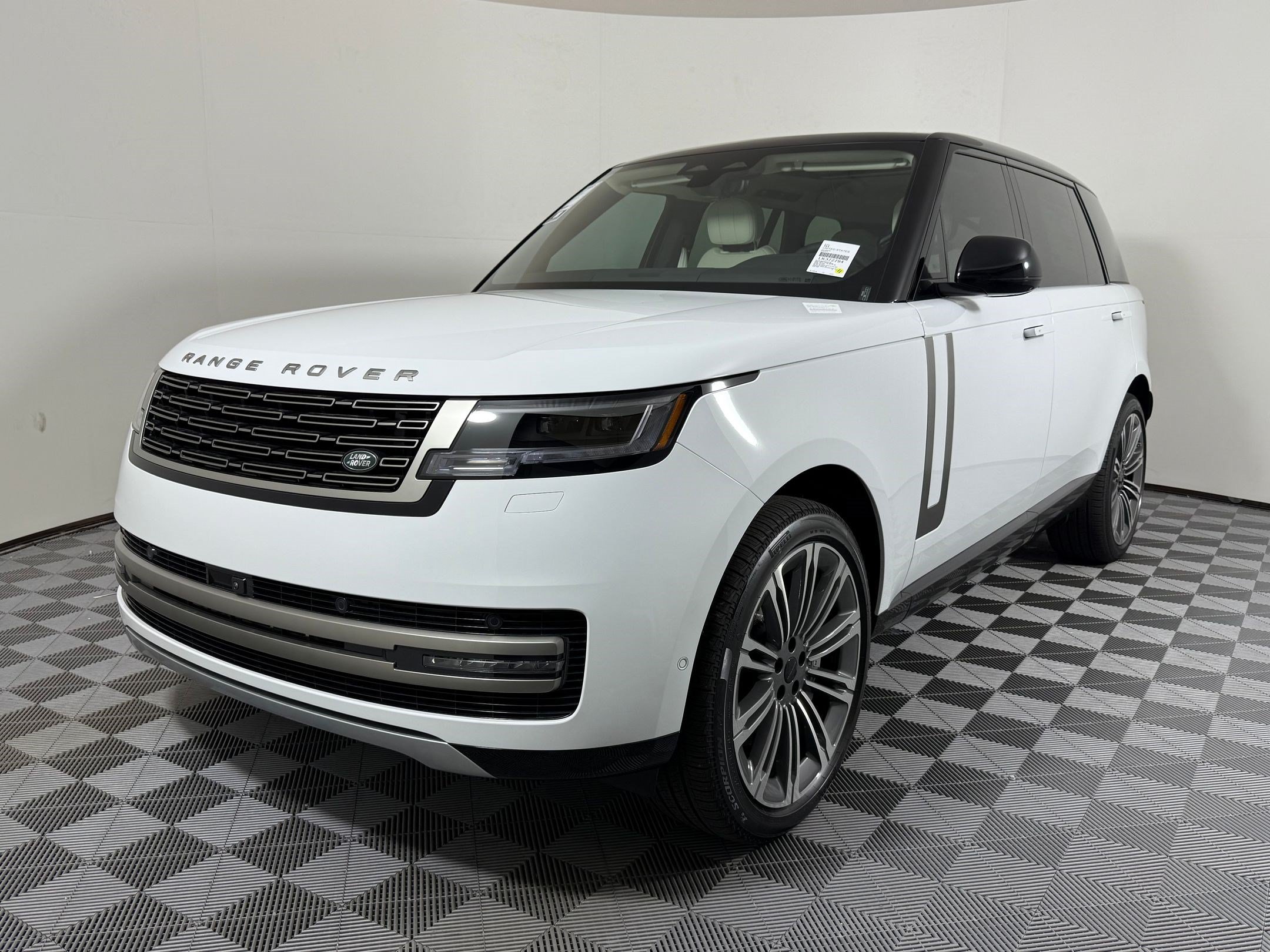 New 2026 Land Rover Range Rover Long Wheelbase SE AWD/4WD image 1