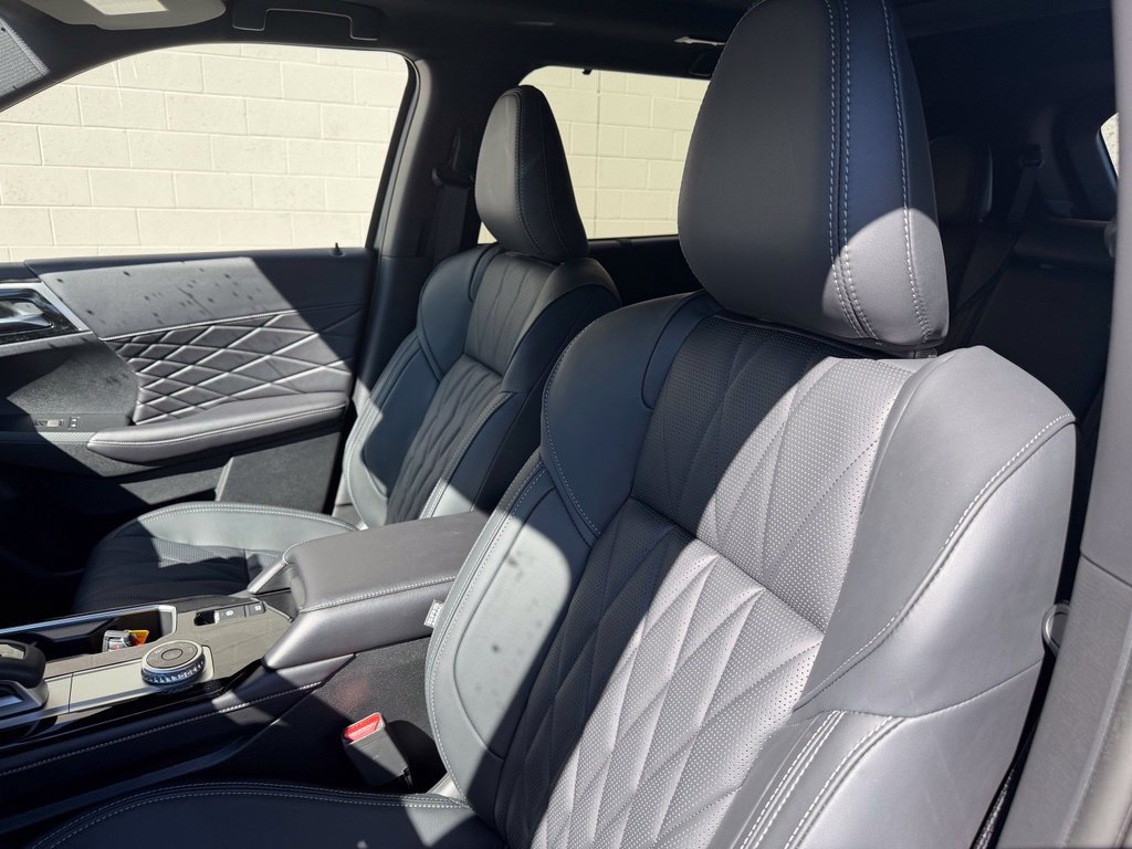 New 2026 Mitsubishi Outlander SEL Black Edition AWD/4WD image 23