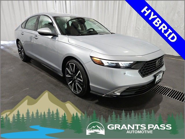 New 2025 Honda Accord Touring image 1