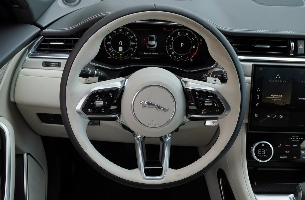 Used 2026 Jaguar F-PACE R-Dynamic S AWD/4WD image 16