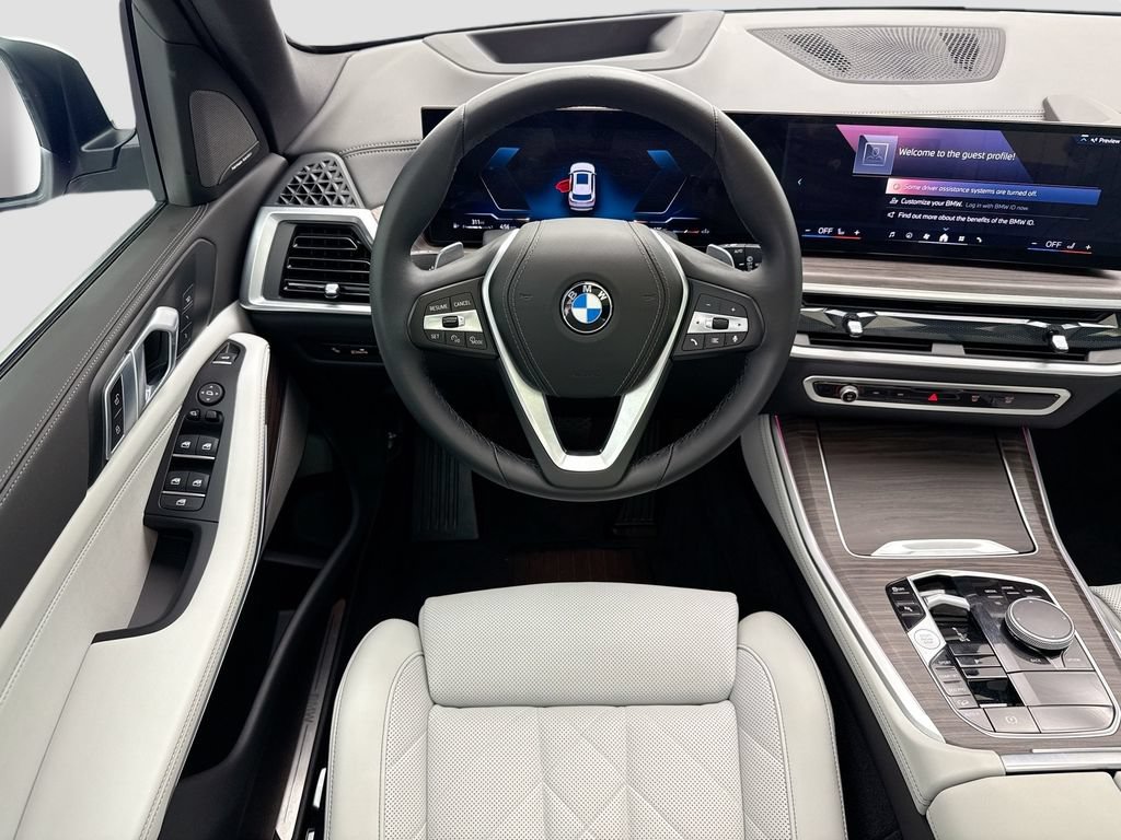 Used 2024 BMW X5 xDrive40i w/ Premium Package AWD/4WD image 10