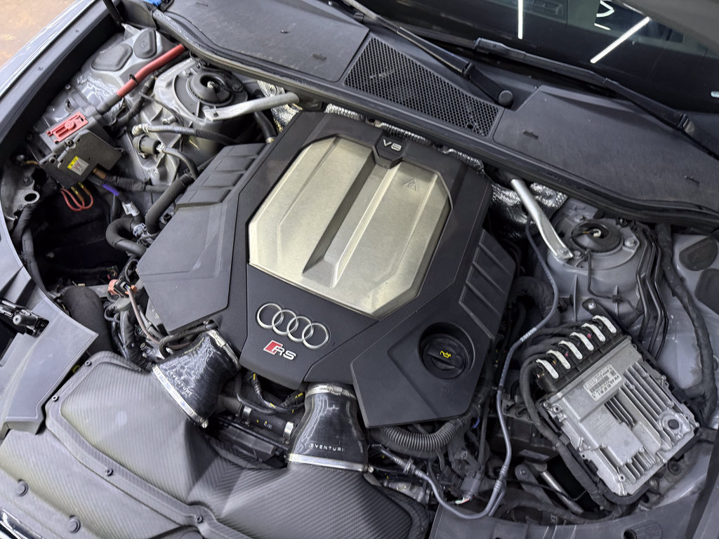 Used 2022 Audi RS 6 AWD/4WD image 31