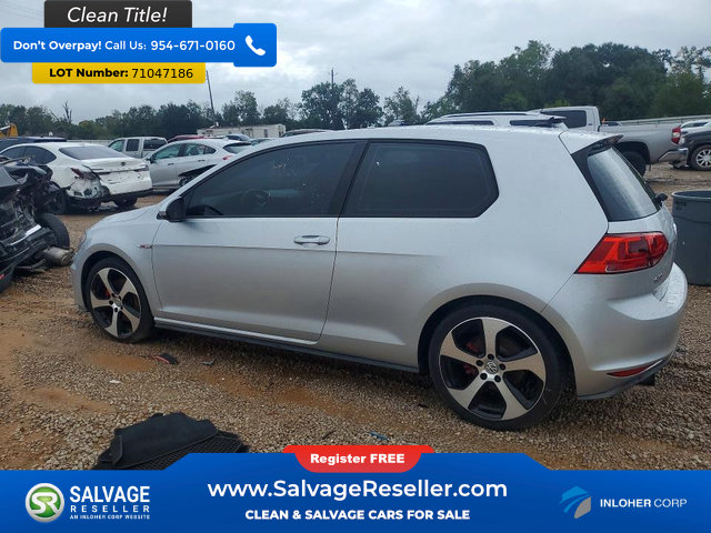 Used 2015 Volkswagen GTI SE FWD image 3