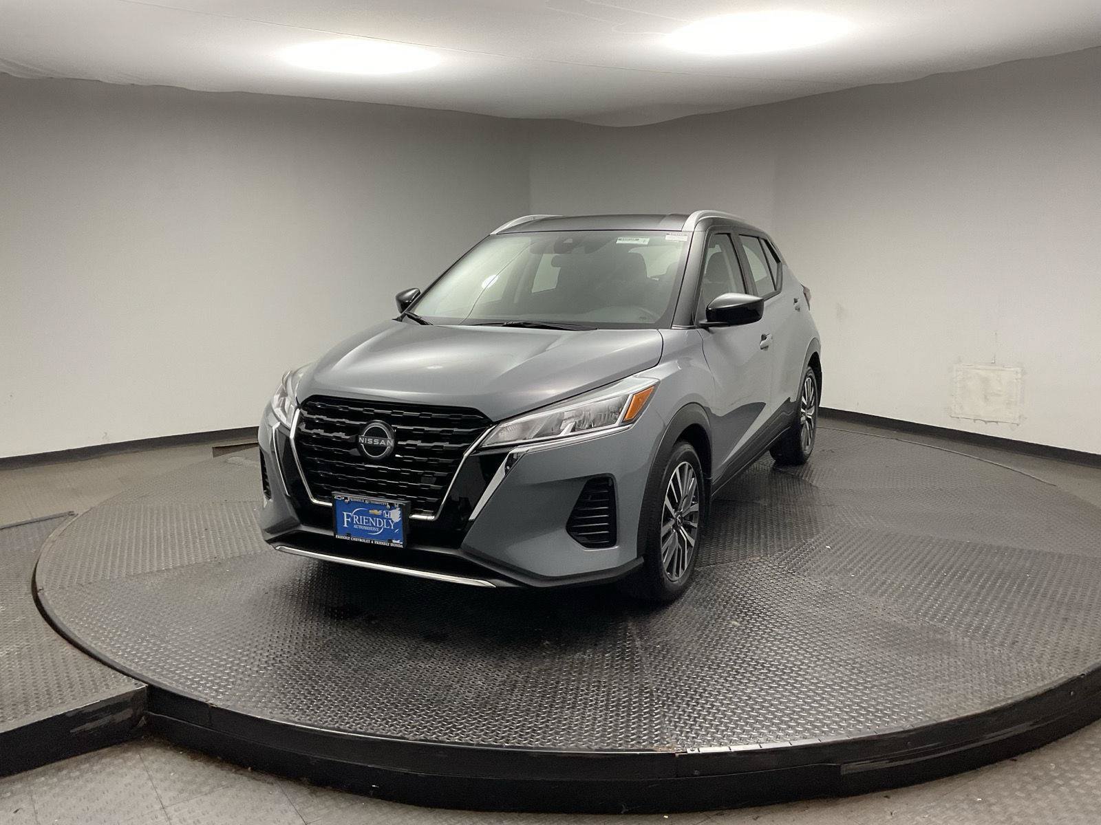 Used 2023 Nissan Kicks SV FWD image 3