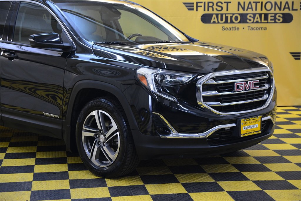 Used 2020 GMC Terrain SLT w/ Preferred Package image 3