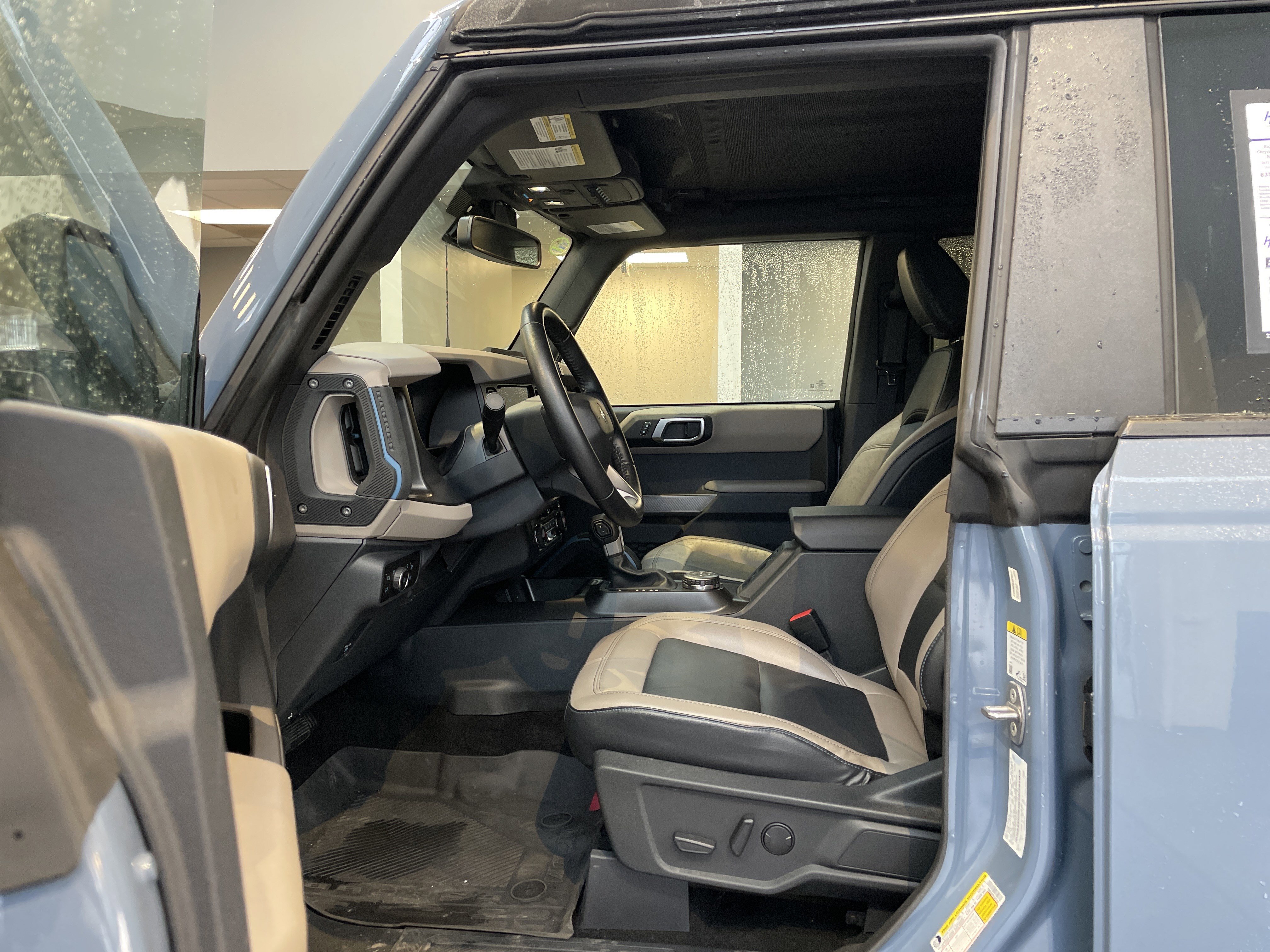 Used 2023 Ford Bronco Wildtrak image 16