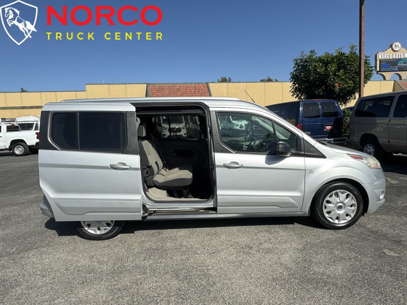 Used 2018 Ford Transit Connect XLT FWD image 2