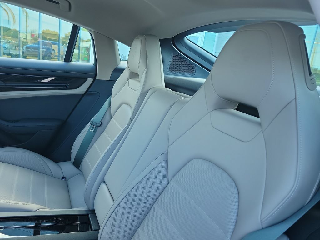 Used 2026 Porsche Panamera 4 AWD/4WD image 15