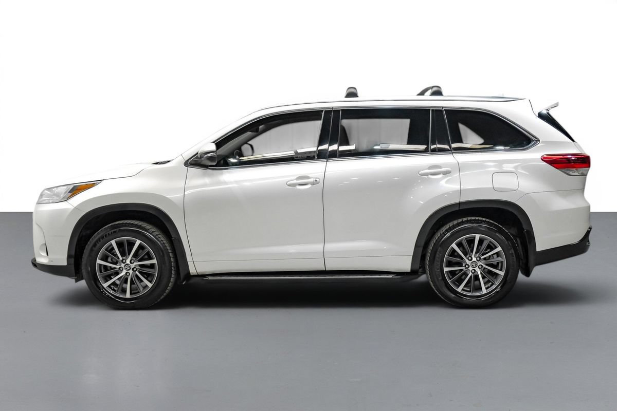 Used 2018 Toyota Highlander XLE FWD image 9