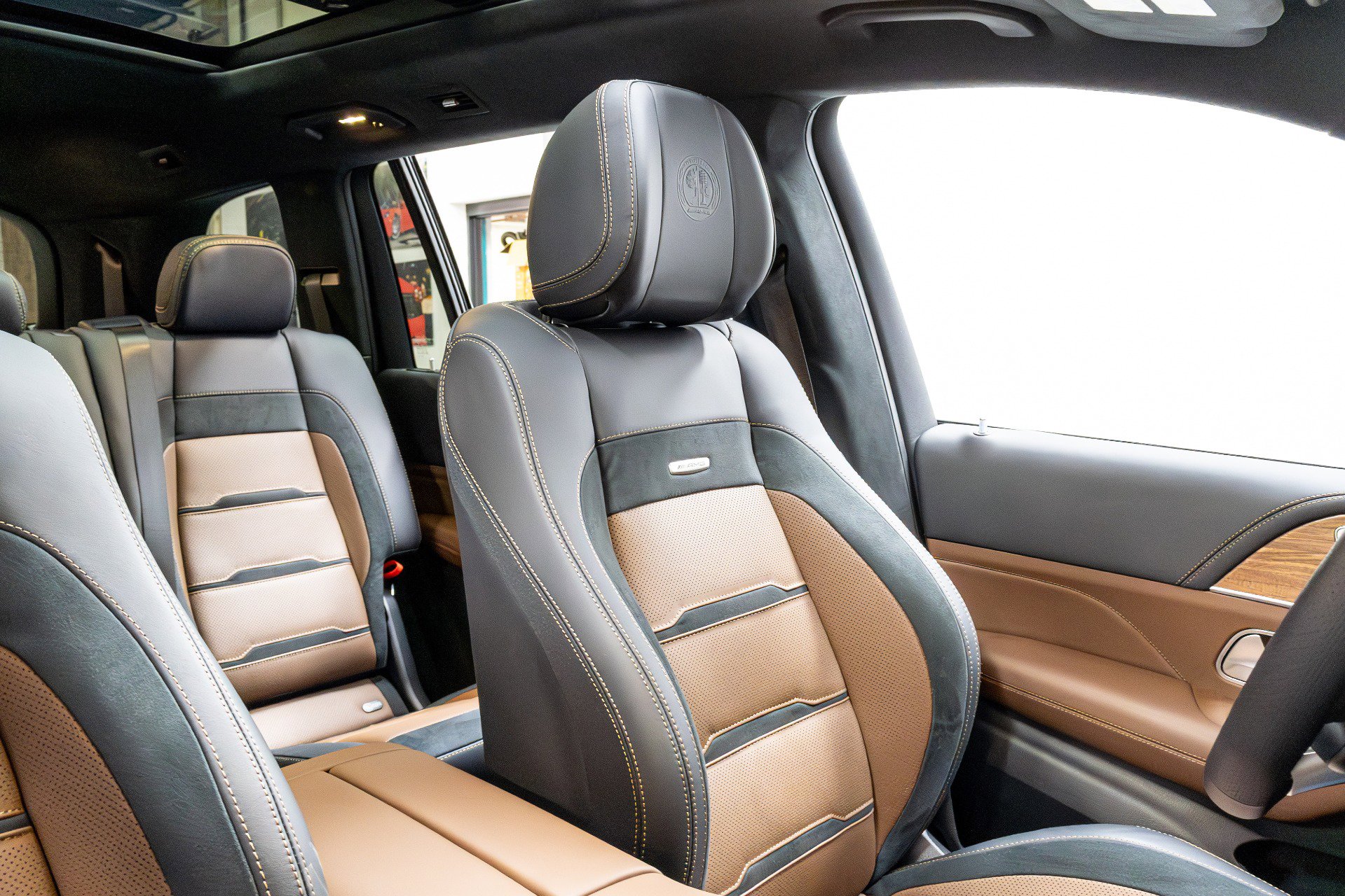 Used 2026 Mercedes-Benz GLS 63 AMG 4MATIC image 24