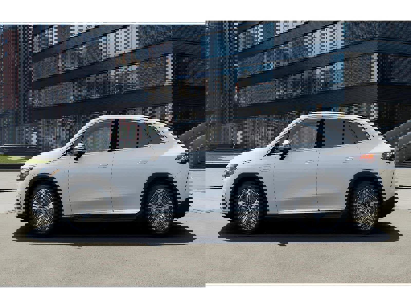 New 2026 Mercedes-Benz EQE 320+ SUV image 33