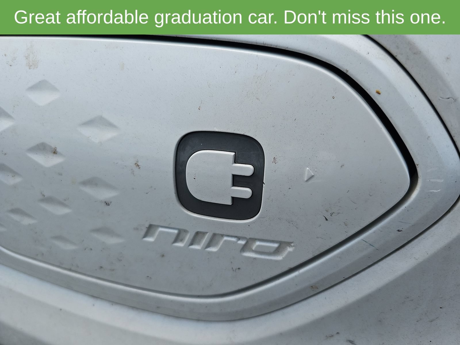 Used 2022 Kia Niro EX Premium w/ Cold Weather Package FWD image 12