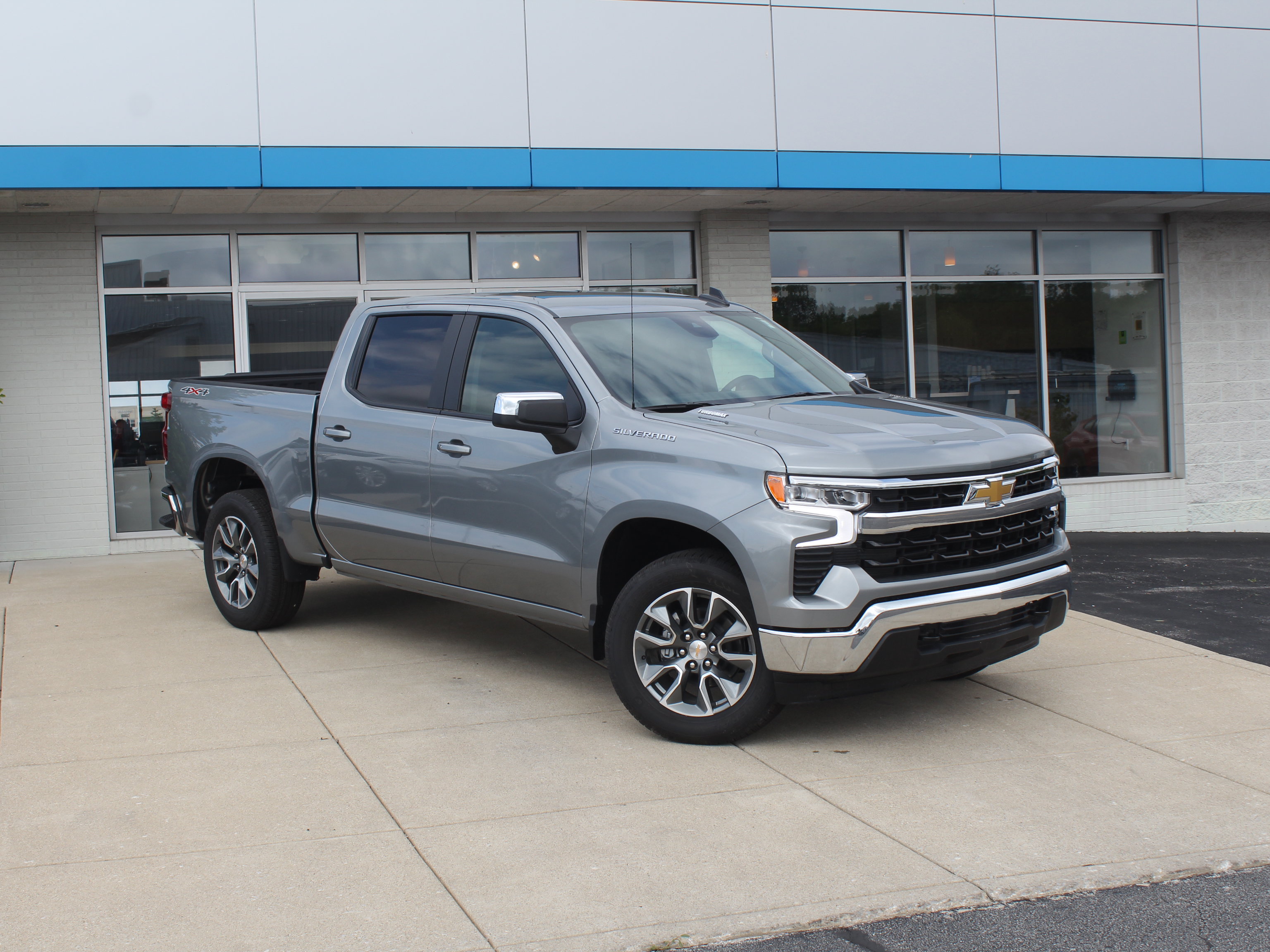 New 2026 Chevrolet Silverado 1500 LT AWD/4WD image 2