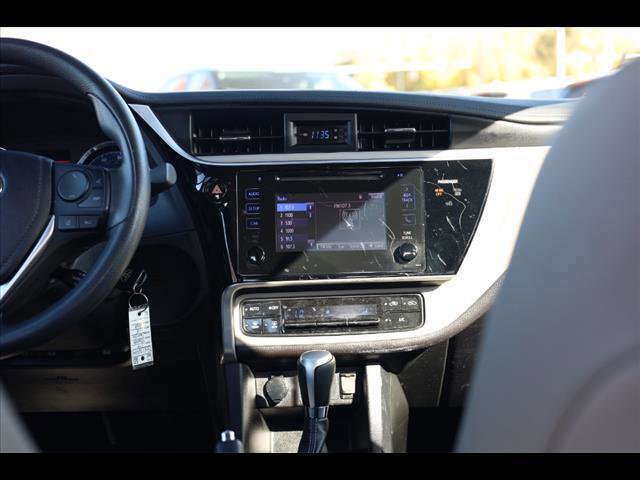 Used 2017 Toyota Corolla LE image 10
