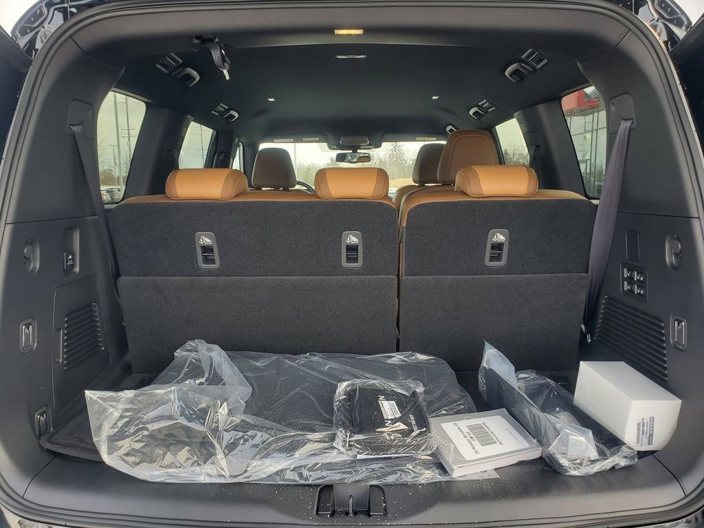 New 2026 Nissan Armada SL w/ Captain's Chari Seat Package image 9