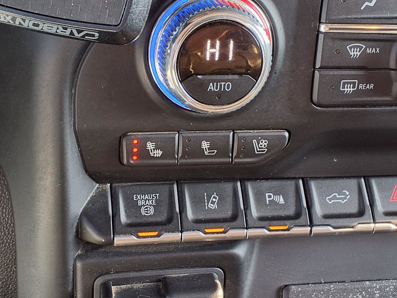 Used 2020 GMC Sierra 2500 Denali w/ Technology Package image 15