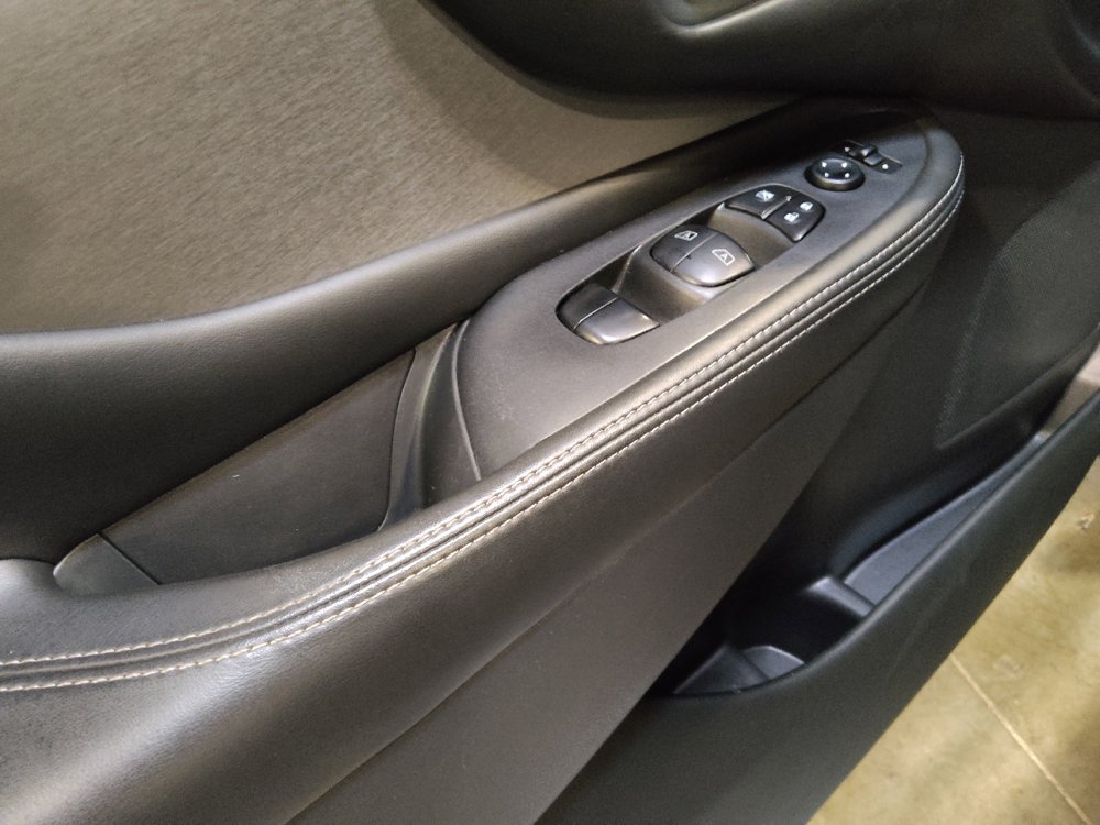 Used 2019 Nissan Murano SV w/ Premium Package FWD image 27
