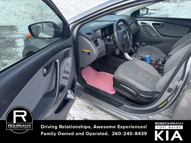 Used 2013 Hyundai Elantra GLS w/ Preferred Pkg image 9