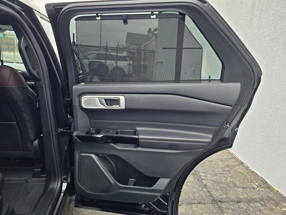 Used 2023 Ford Explorer Platinum w/ Technology Package image 30