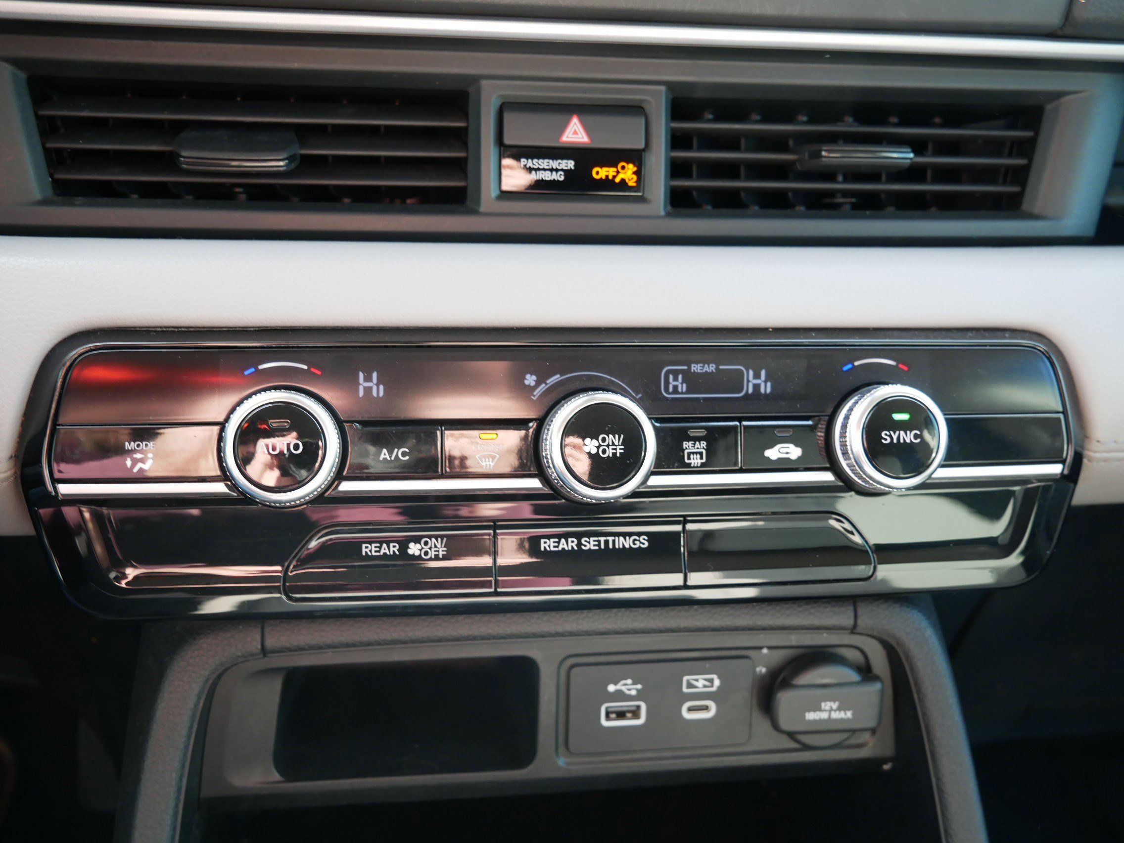 Used 2023 Honda Pilot LX image 23