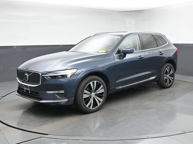 Used 2023 Volvo XC60 B5 Plus w/ Climate Package AWD/4WD image 4
