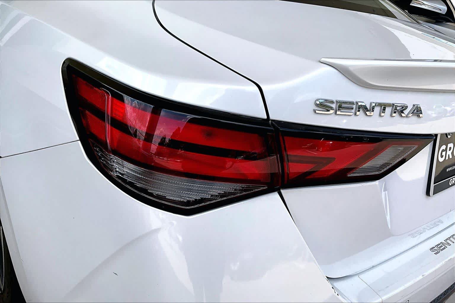 Used 2021 Nissan Sentra SR FWD image 27