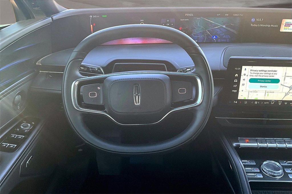 Used 2024 Lincoln Nautilus Reserve w/ Equipment Group 202A image 5