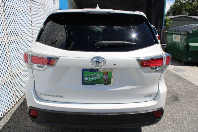 Used 2016 Toyota Highlander XLE FWD image 8