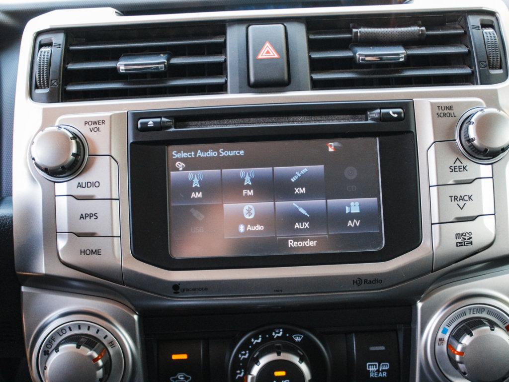 Used 2015 Toyota 4Runner SR5 AWD/4WD image 18