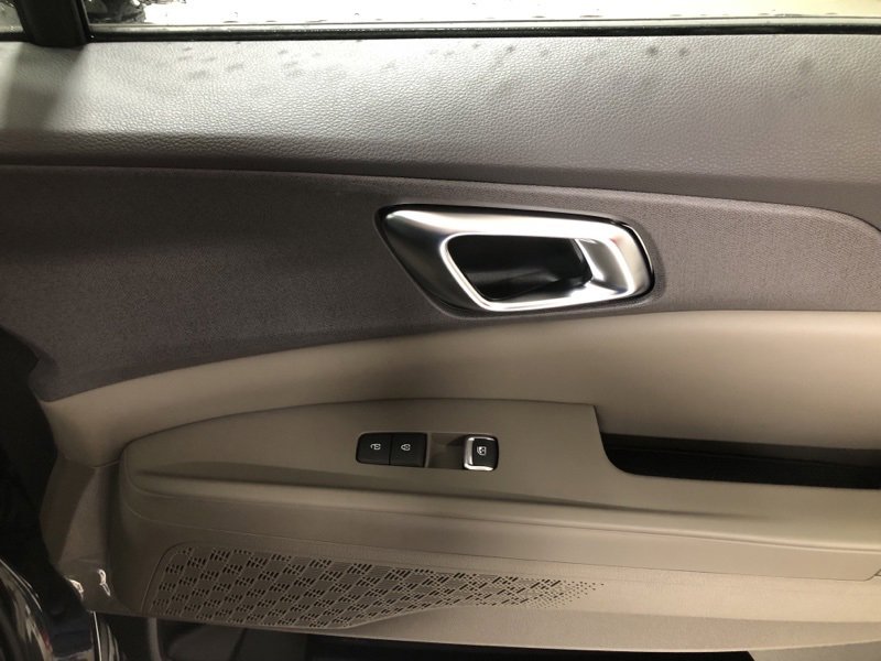 New 2026 Kia Carnival EX image 16