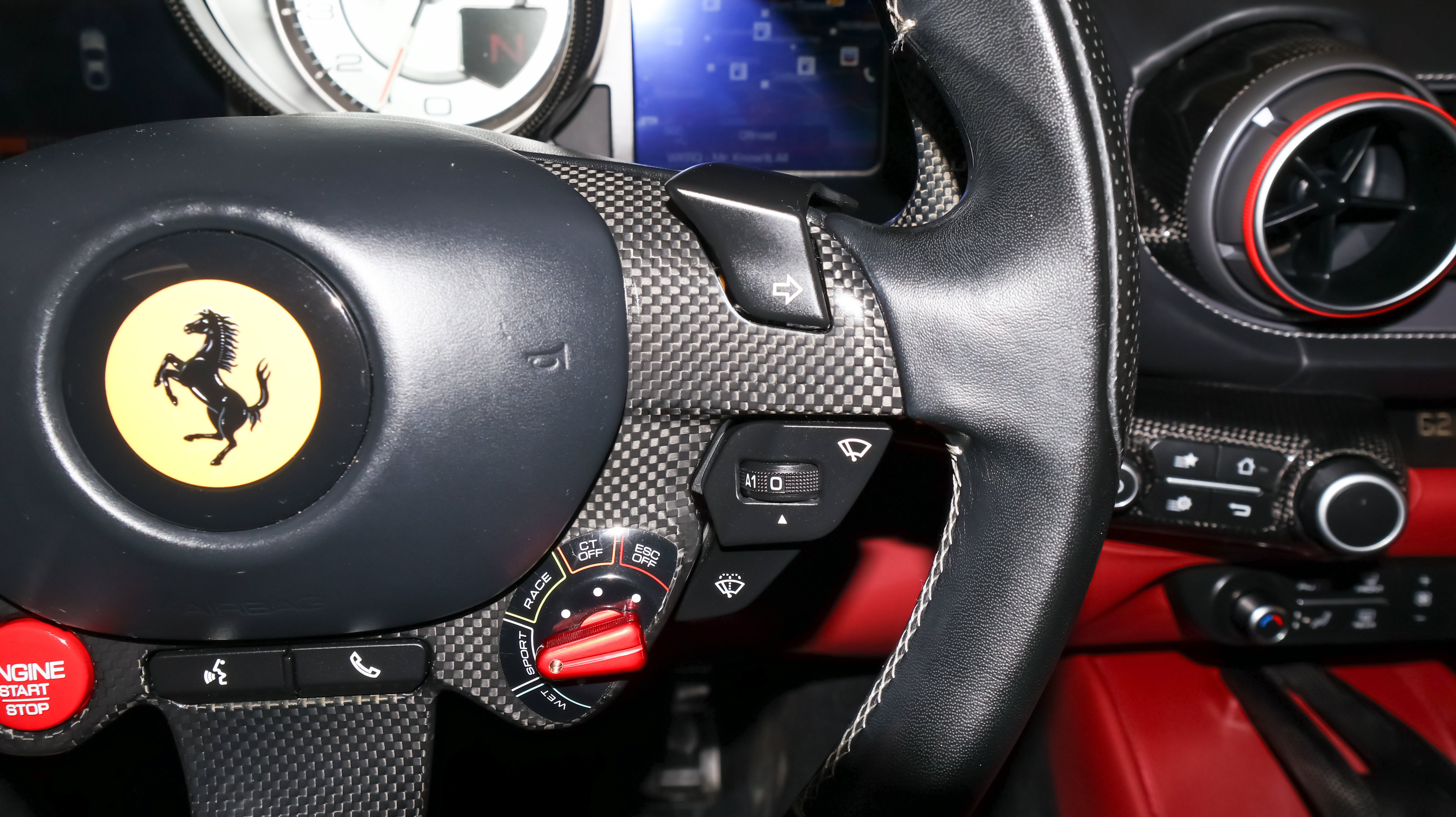 Used 2019 Ferrari 812 Superfast RWD image 29