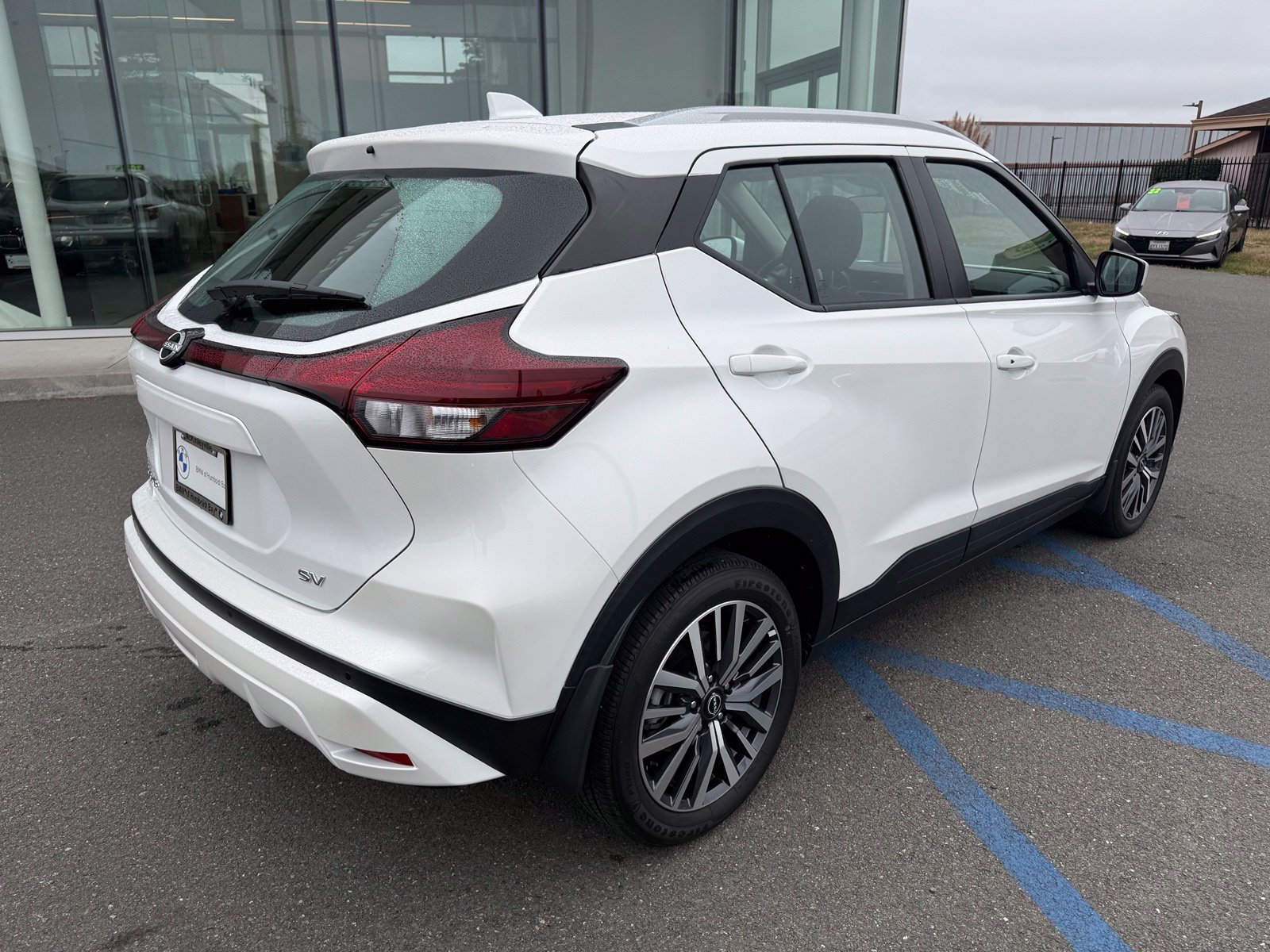 Used 2023 Nissan Kicks SV FWD image 8